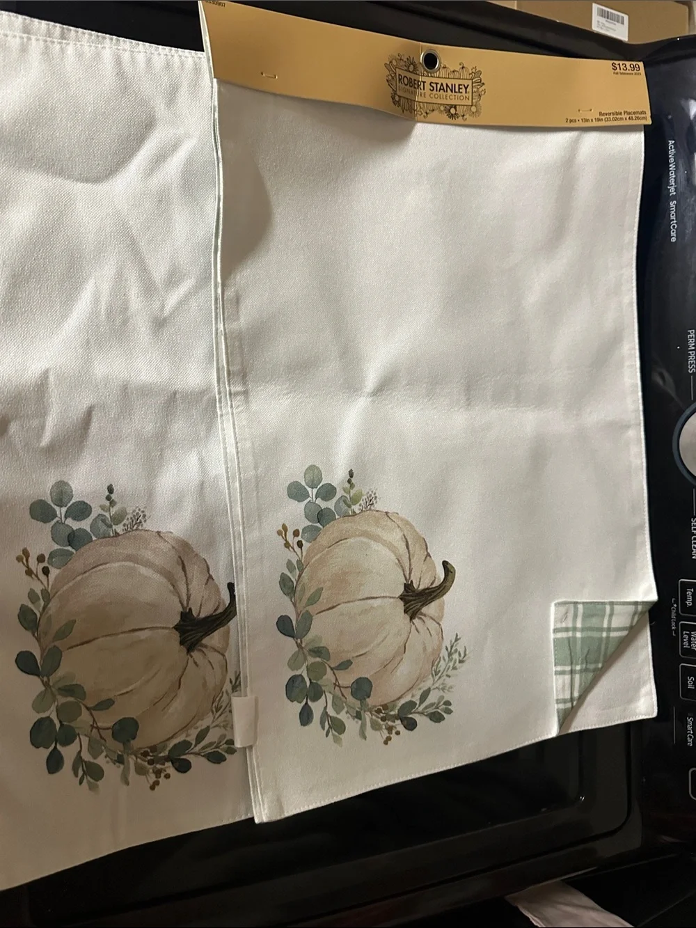 Robert Stanley Cream Pumpkin & Eucalyptus placemats - Set of 4